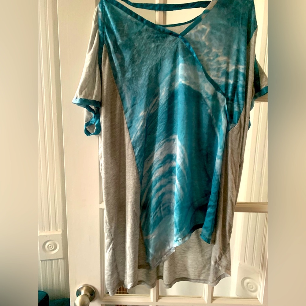 Biya by Johnny was tunic